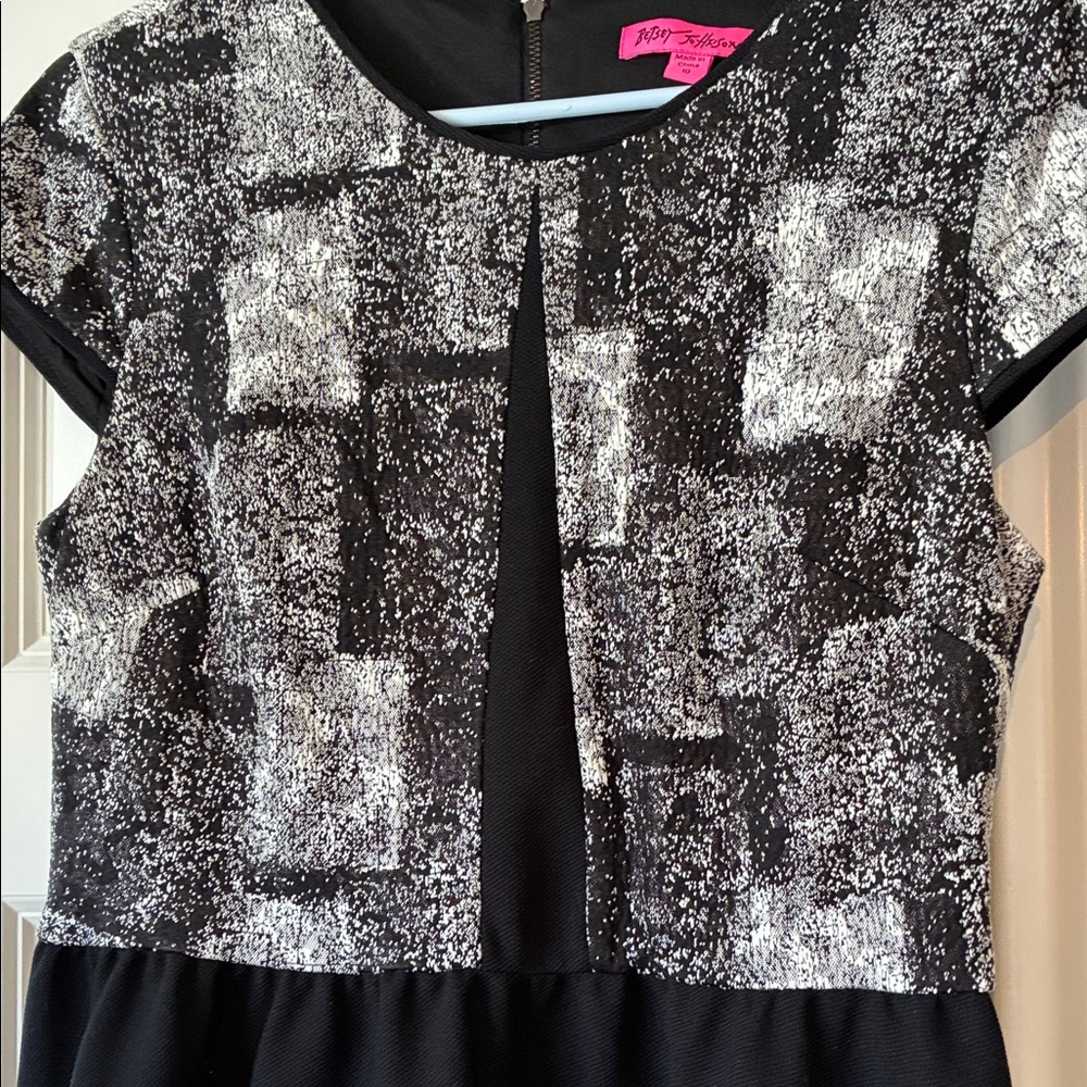 Betsey Johnson Black and Gray Casual Dress - Picture 4 of 4